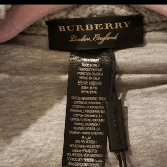 NWT Burberry Knit Cape *Rare & Authentic! - Picture 10 of 13